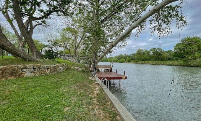 New Braunfels House | The FARM House