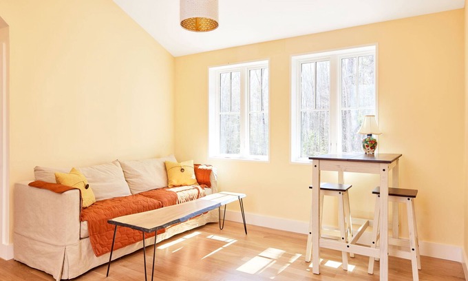Kennebunkport Apartment | The Farm Loft, on an organic farm - 10 min from beaches!