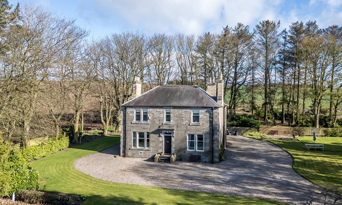 Murthill Other | The Farmhouse - Spacious Countryside Escape with Hot Tub