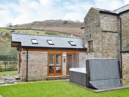 Longnor House | The Farmhouse At Gradbach
