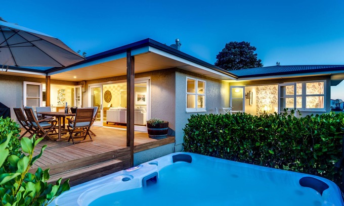 Napier Cottage | The Farmhouse at Mission Estate