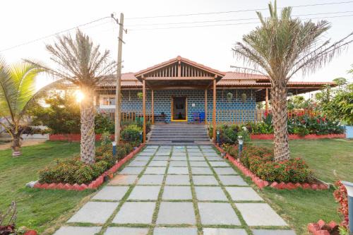 Ibrahimpatan Villa | The Farmstays KWFPool3BHKGardenACWi-Fi
