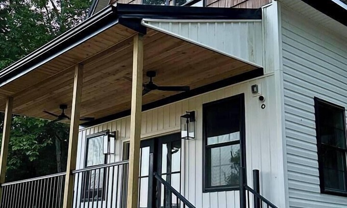 Bidwell Cabin | The Farmview Cabin
