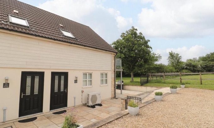 Bruton House | The Final Furlong