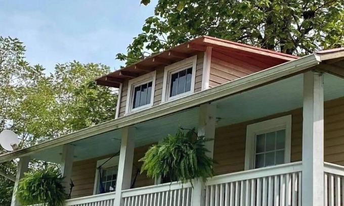 Staunton Cottage | The Firefly Cottage