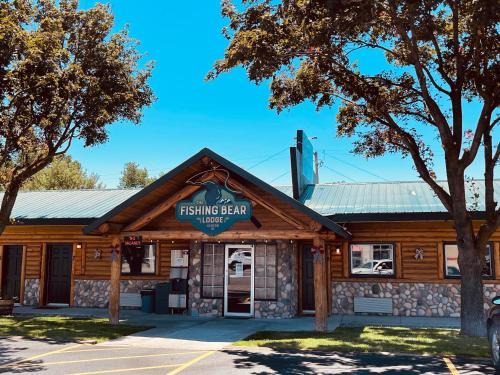 Ashton Hotel | The Fishing Bear Lodge