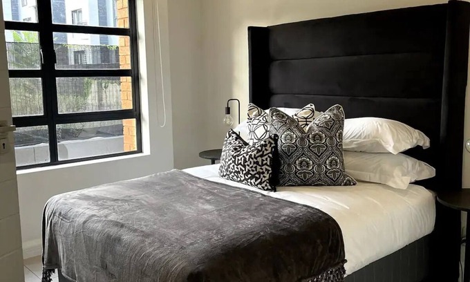 Greater Johannesburg Metropolitan Area Apartment | The Fitz Apartment