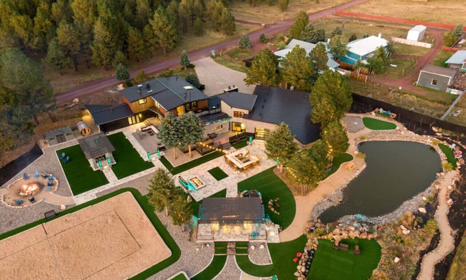 Baderville House | The Flagstaff Retreat- Best backyard in Flagstaff