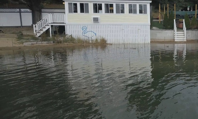 Onset House | The Flamingo House @OBC Cape Cod Beach Resort-12PPL.HotTub