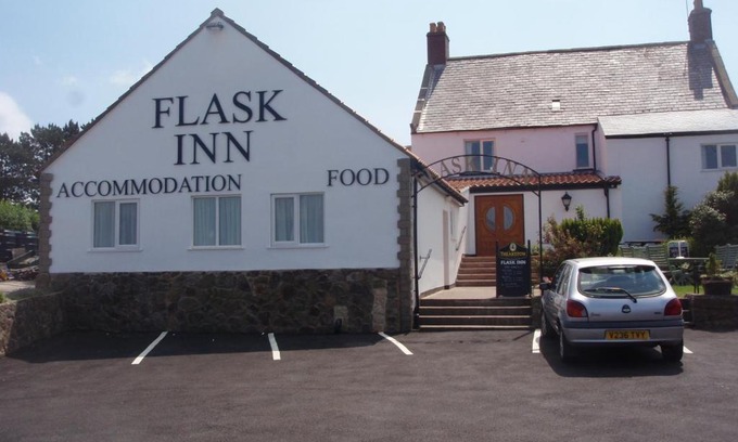 Briggswath Bed & Breakfast | The Flask Inn