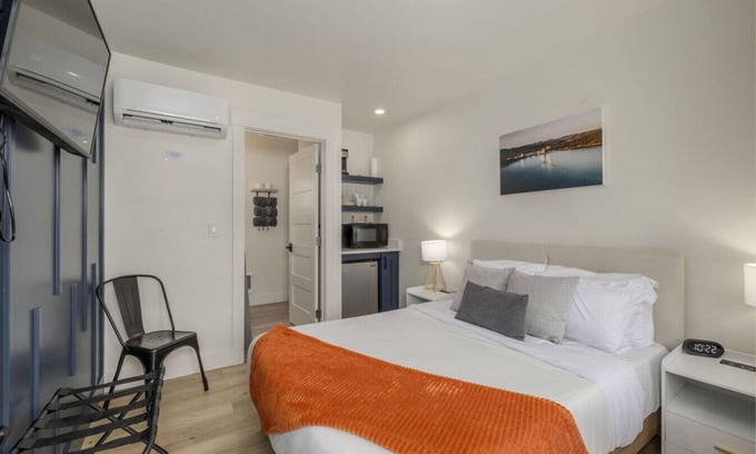 Coeur d'Alene Apartment | The Flats - Suite 10 - Downtown CDA!