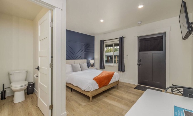 Coeur d'Alene Apartment | The Flats - Suite 3 - Queen Bed - Downtown CDA!