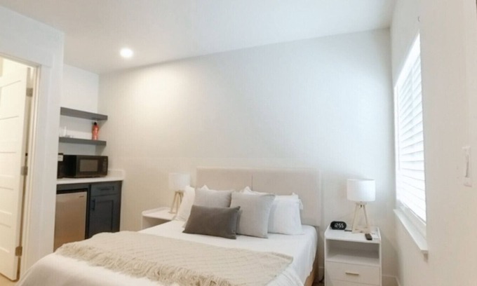 Coeur d'Alene Apartment | The Flats - Suite 6 - Downtown CDA!