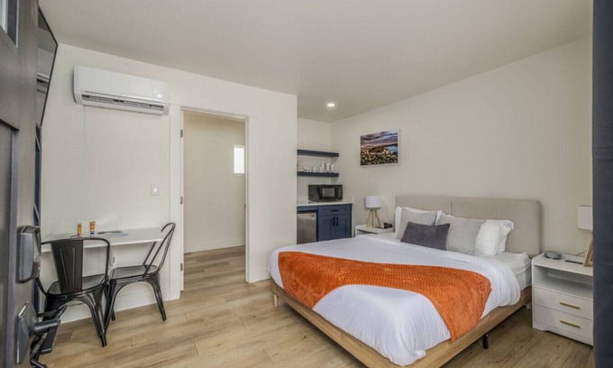 Coeur d'Alene Apartment | The Flats - Suite 9 - Queen Bed - Downtown CDA!