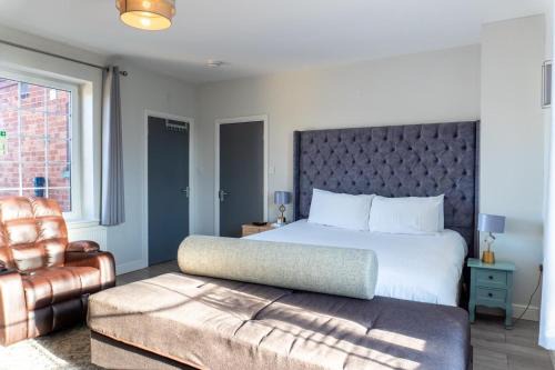 Bedford Apartment | The Fordham Inn