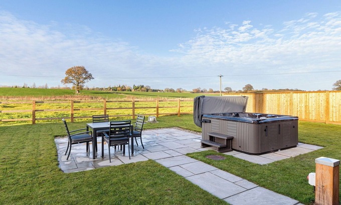 Whitchurch Cottage | The Foundary - UK36319