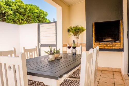 Shelley Point House | The Fountains 15