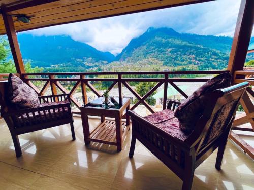 Benipur Hotel | The Four Season Hotel & Resort, Manali - A blissful view from rooms