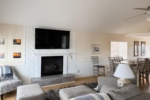 Ocean Isle Beach House | The Four SeaSons