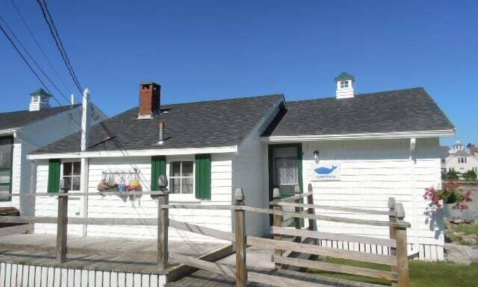 Cape Porpoise Cottage | The Four Whales - Cape Porpoise "Humpback"