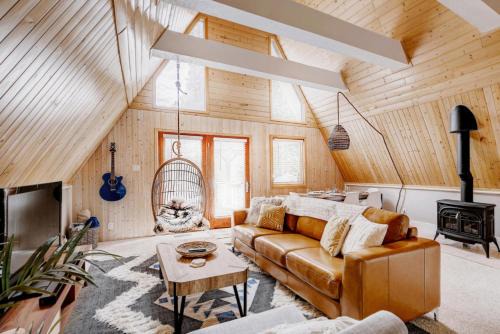 Blue River House | The Fox A-Frame - An Intimate Mountain Retreat