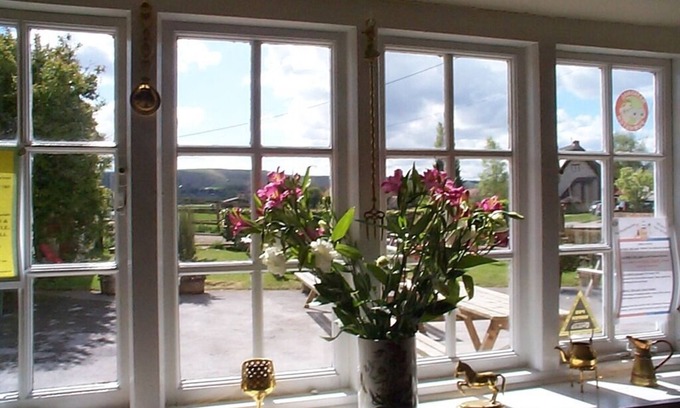 Uffington Hotel | The Fox and Hounds