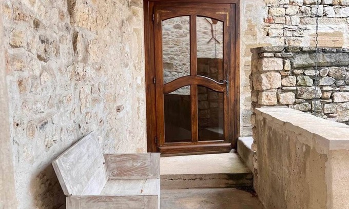Arpaillargues-et-Aureillac House | The 2 Happy Haveli Houses