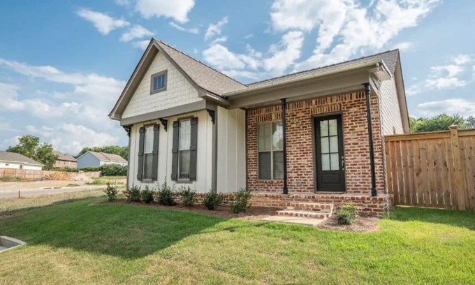 Starkville House | The Frenchmen House