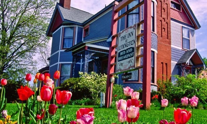 Ludington Bed & Breakfast | The Fresh Coast Inn at Ludington