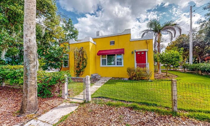 Mount Dora House | The Fruit Basket Bungalow