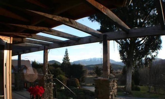 Arrowtown Cottage | The Gamekeepers House