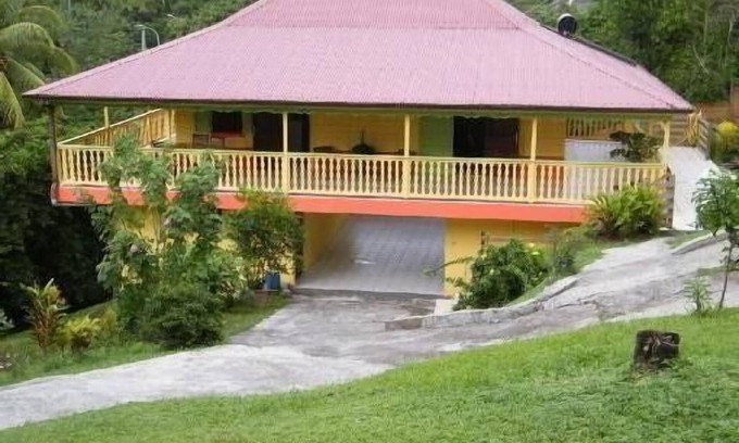 Gros-Morne House | The Garden Cottage, a traditional island home in the heart of Martinique