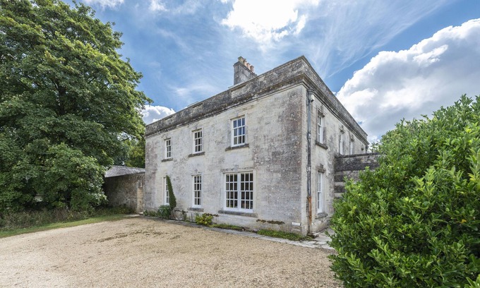 Holworth Apartment | The Garden house with 4 double bedrooms and beautiful rural views