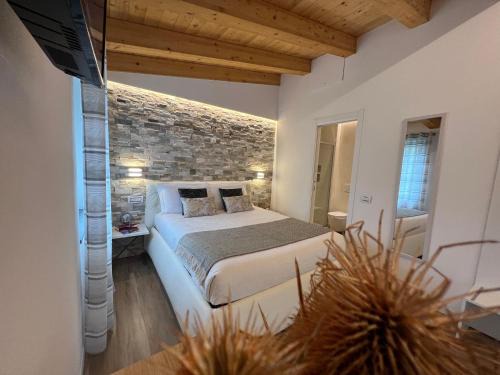 Volastra House | The Garden