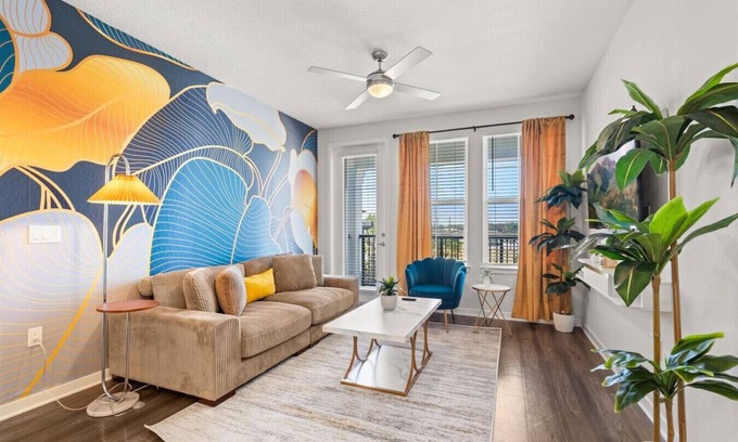 Winter Garden Apartment | The Garden Luxe Retreat