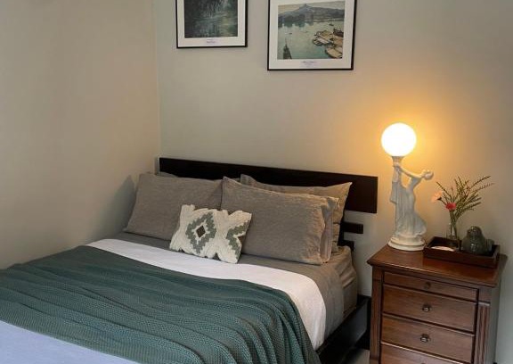 Wentworthville House | -The Garden Room - with Private Entrance & Private Bathroom