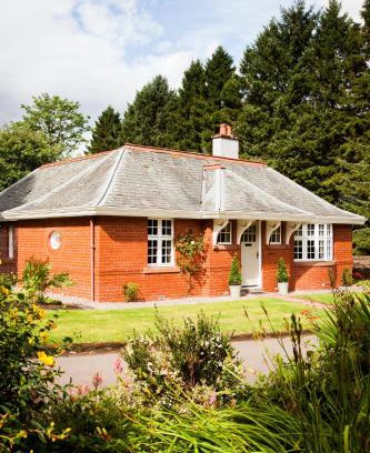 Dunblane House | The Gardener's Cottage
