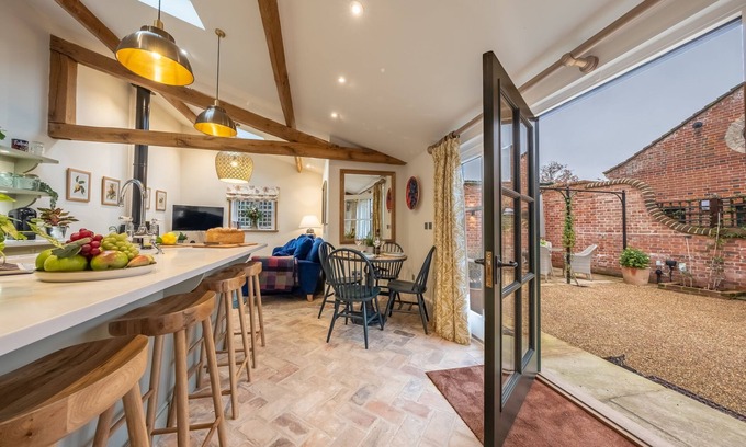 Bungay House | The Gardener's Cottage (E), Earsham, Norfolk