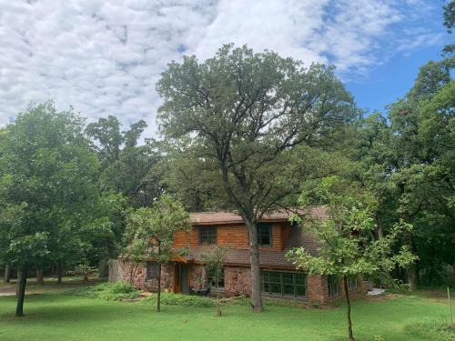 Edmond House | The Gate House- Autumn Retreat In Edmond, Ok