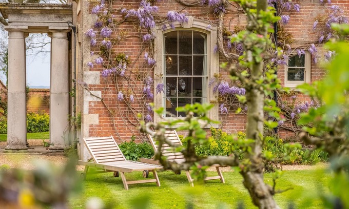 Wolterton Cottage | The Gate House - beautiful property in Norfolk sleeping 5 guests