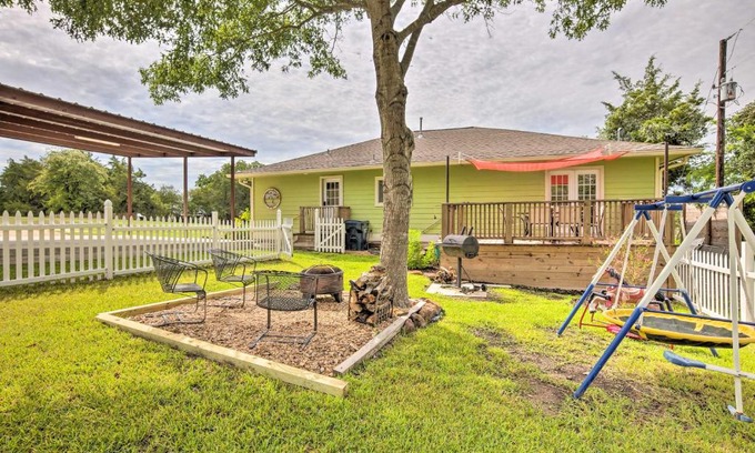 Brenham House | The Gathering Place Brenham Home on 6 Acres