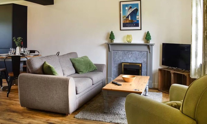St Margaret's at Cliffe Cottage | The Hayloft - 2 Bedroom
