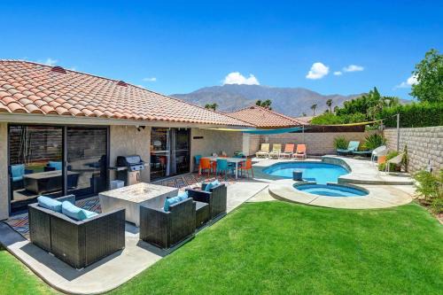 Palm Springs House | The Gem House - Meredith Lodging
