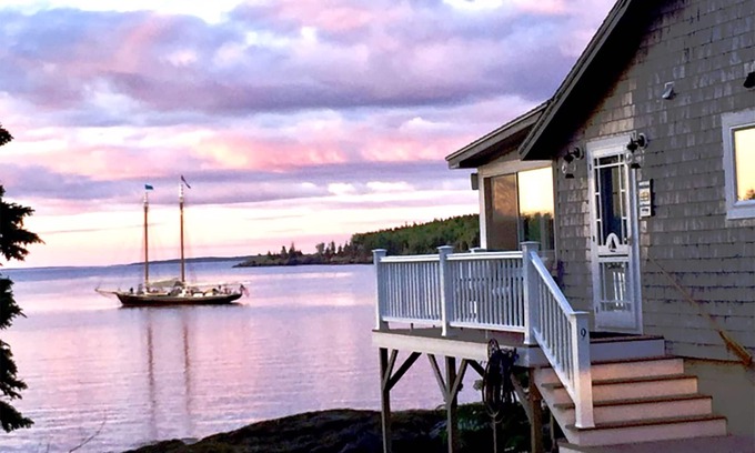 Owls Head Cottage | The Gem of the Mid-Coast Oceanfront Cottage on Private Beach
