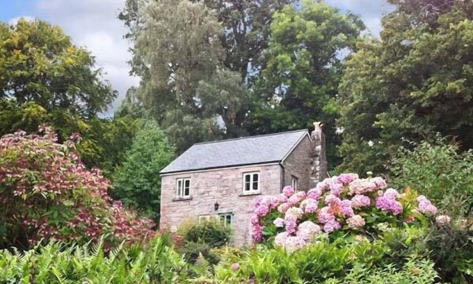 Redbrook Cottage | The Generals Cottage