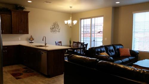 Sienna Hills House | The Getaway at The Casitas
