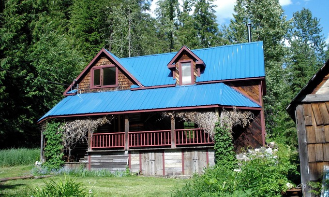 Sandon House | The Ghost Town Guest House