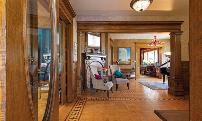 Farviews - Pattee Canyon Bed & Breakfast | The Gibson Mansion