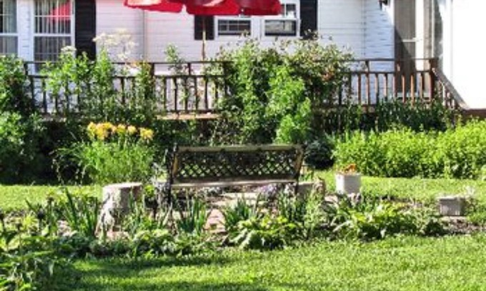 Rock Stream Bed & Breakfast | The Ginger Cat Bed & Breakfast