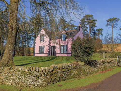 Newbridge House | The Glen Farmhouse